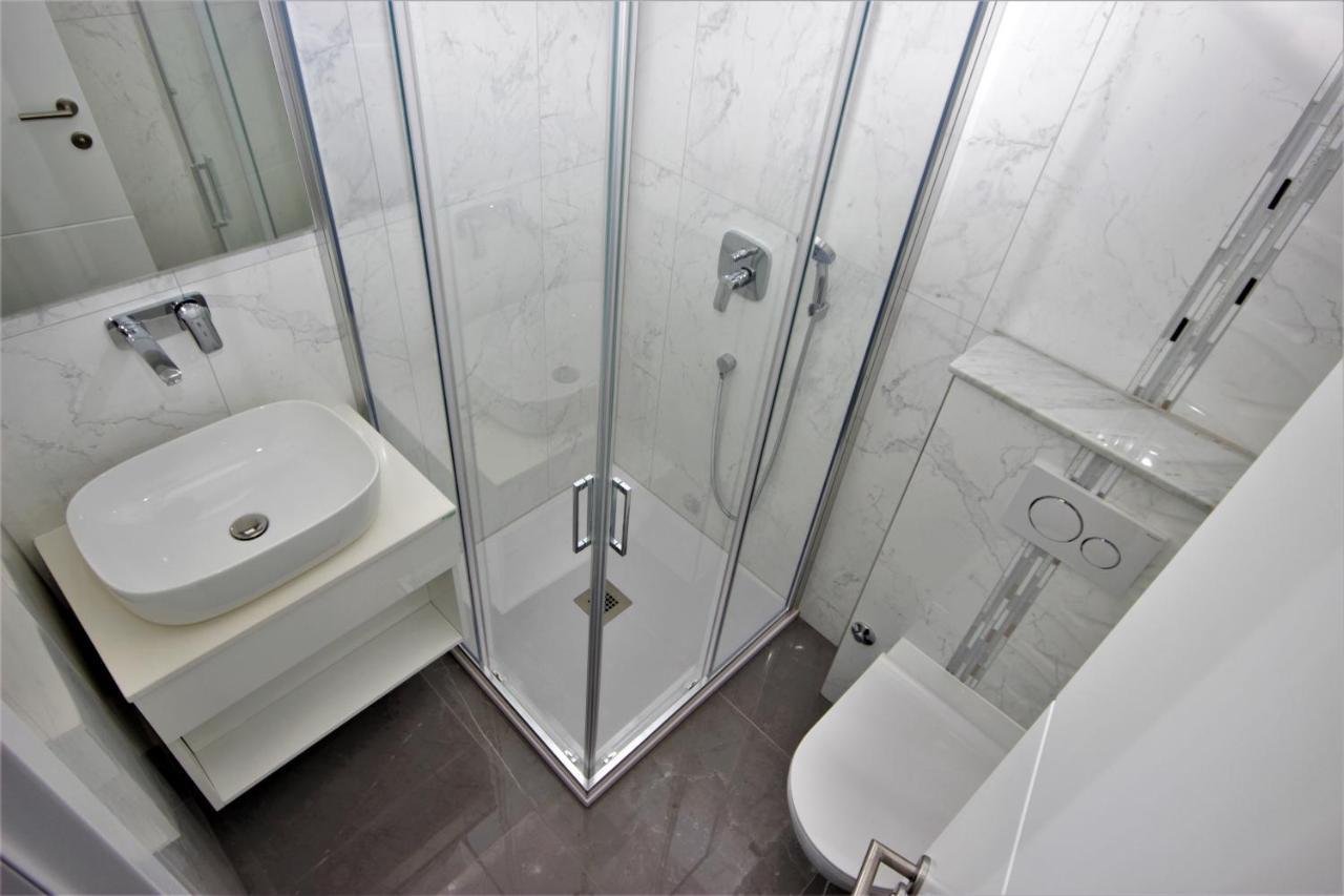 Apartments Smitran Banjole Exterior photo